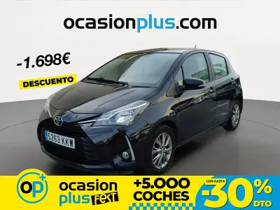 Käytetty Toyota Yaris City 69 HP (50 kW) 2018 Musta