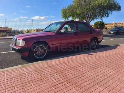 Usado Mercedes 190 126 CV (92 kW) 1991 Granate Berlina