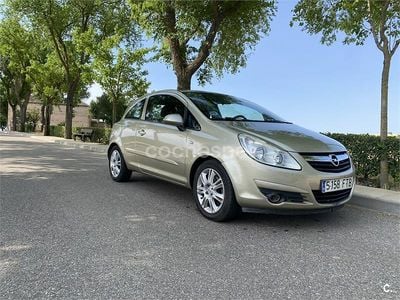 Usado Opel Corsa Enjoy 75 CV (55 kW) 2007 Beige Utilitario
