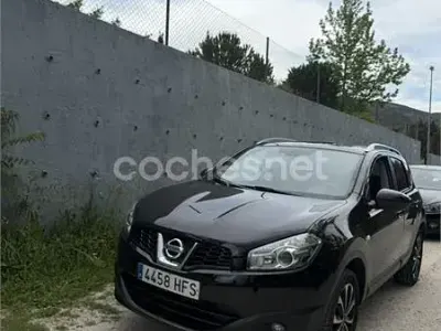 Usado Nissan Qashqai Tekna 110 HP (80 kW) 2011 Preto SUV
