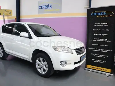 Usado Toyota RAV4 Advance 150 CV (110 kW) 2012 Blanco SUV
