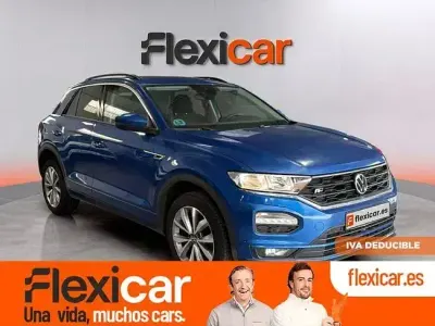 Usado VW T-Roc Advance 110 CV (80 kW) 2022 Azul SUV