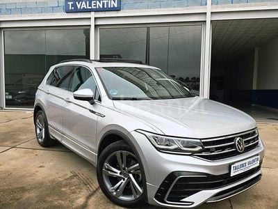 Gris / plata Usado 2021 VW Tiguan R-line SUV | 29.990 € (Caro)