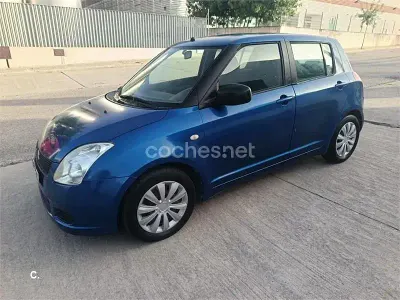 Usado Suzuki Swift GLX 92 CV (67 kW) 2007 Azul Utilitario