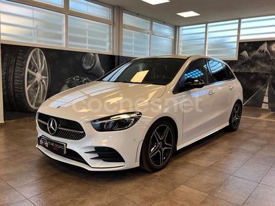 Blanco Usado 2023 Mercedes B200 Monovolumen | 30.990 € (Un poco caro)
