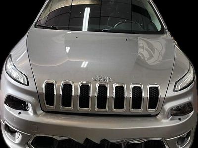 Usado Jeep Cherokee Overland 195 CV (143 kW) 2019 Gris / plata SUV