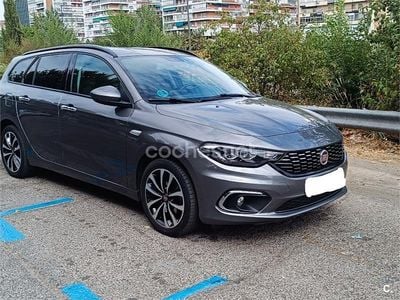 Usado Fiat Tipo 120 CV (88 kW) 2017 Gris / plata Berlina