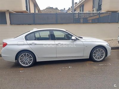 Usado BMW 320 Luxury Line 184 HP (135 kW) 2013 Branco Sedan
