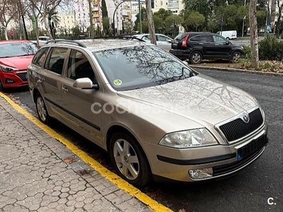 Beige Usado 2006 Skoda Octavia Familiar | 6000 €