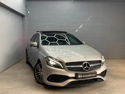 Usado Mercedes A180 AMG line 122 CV (89 kW) 2016 Gris / plata Utilitario