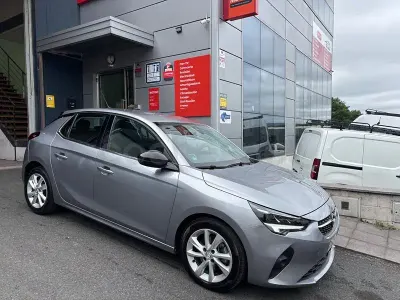 Usado Opel Corsa Elegance 102 CV (75 kW) 2021 Gris / plata Utilitario