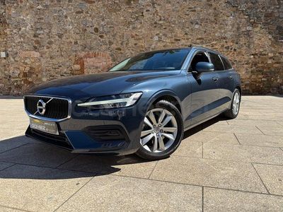 Usado Volvo V60 Momentum 197 CV (144 kW) 2021 Azul Familiar