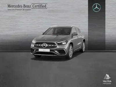 Usado Mercedes GLA200 150 CV (110 kW) 2025 Gris SUV