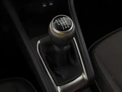 Usado Renault Captur Techno 101 CV (74 kW) 2025 Azul SUV
