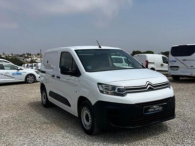 Usado Citroën Berlingo Live 76 CV (55 kW) 2019 Blanco Monovolumen