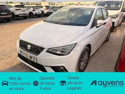 Usado Seat Ibiza Style 90 CV (66 kW) 2023 Blanco Utilitario