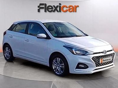 Usado Hyundai i20 100 CV (73 kW) 2020 Blanco Utilitario