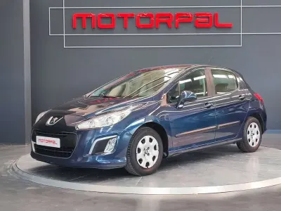 Usado Peugeot 308 Access 112 CV (82 kW) 2012 Azul Utilitario