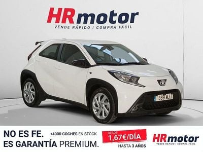 Usado Toyota Aygo X Play 72 CV (52 kW) 2023 Blanco SUV