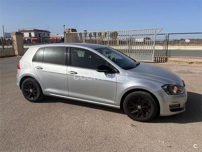 Usado VW Golf VII 110 CV (80 kW) 2015 Gris / plata Berlina