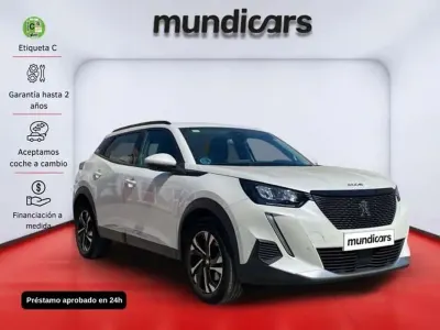 Usado Peugeot 2008 Allure 131 CV (96 kW) 2020 Blanco SUV