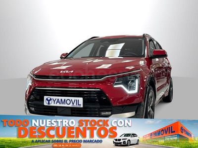 Usado Kia Niro 141 CV (103 kW) 2022 Rojo SUV