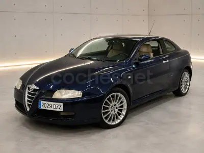 Usado Alfa Romeo GT Distinctive 150 CV (110 kW) 2006 Azul Coupe
