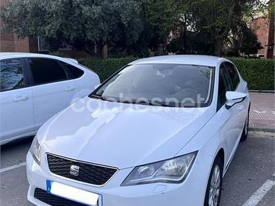 Usado Seat Leon Style 105 CV (77 kW) 2013 Blanco Berlina
