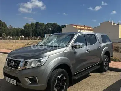 Usado Nissan Navara Tekna 190 CV (139 kW) 2019 Gris / plata Pickup/Camioneta
