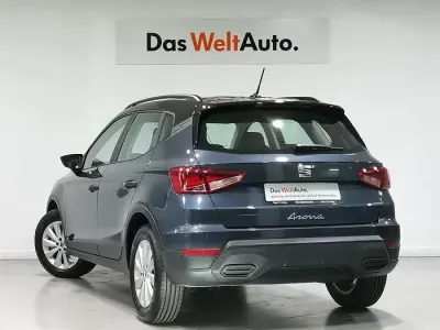 Usado Seat Arona Style 115 CV (84 kW) 2025 Gris SUV