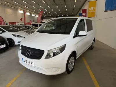 Usado Mercedes Vito 102 CV (75 kW) 2021 Blanco Van
