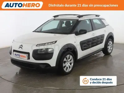 Usado Citroën C4 Feel 100 CV (73 kW) 2017 Blanco Berlina
