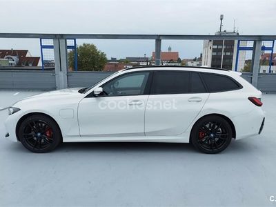 BMW 330e