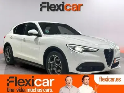 Usado Alfa Romeo Stelvio Sprint 160 CV (117 kW) 2022 Blanco SUV
