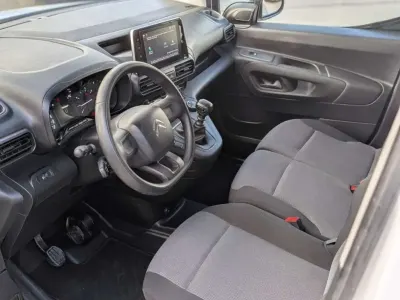 Usado Citroën Berlingo 102 CV (75 kW) 2022 Blanco Monovolumen