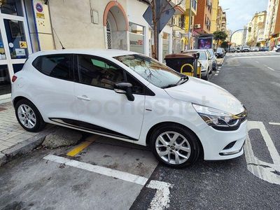 Usado Renault Clio IV LIMITED 90 CV (66 kW) 2019 Blanco Berlina