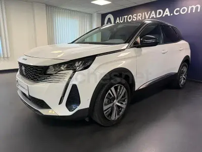 Usado Peugeot 3008 Allure 130 CV (95 kW) 2021 Blanco SUV