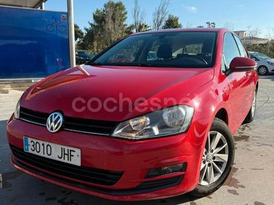 Rojo Usado 2016 VW Golf Advance Berlina | 7700 € (Precio justo)
