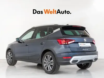 Usado Seat Arona Xperience 115 CV (84 kW) 2025 Gris SUV