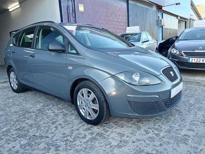 Usado Seat Altea XL Style 105 CV (77 kW) 2010 Gris Monovolumen