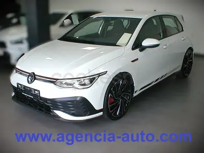 Usado VW Golf VIII GTI Clubsport 301 CV (221 kW) 2023 Blanco Berlina