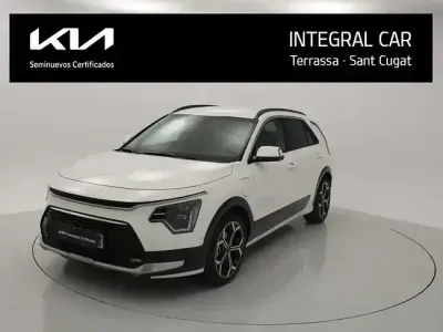 Usado Kia Niro 179 CV (131 kW) 2026 Blanco SUV