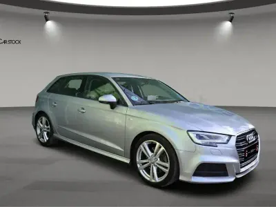 Usado Audi A3 S-Line 150 CV (110 kW) 2019 Gris / plata Berlina