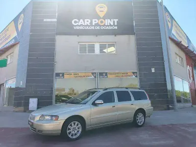 Usado Volvo V70 Momentum 163 CV (119 kW) 2006 Beige Familiar