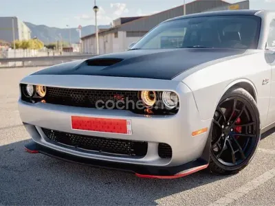 Usado Dodge Challenger 375 CV (275 kW) 2023 Gris / plata Coupe