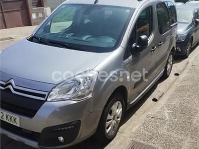 Käytetty Citroën Berlingo PureTech 110 HP (80 kW) 2018 Harmaa Tila-auto