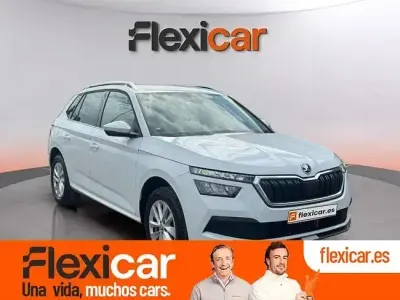Usado Skoda Kamiq Ambition 110 CV (80 kW) 2023 Blanco SUV