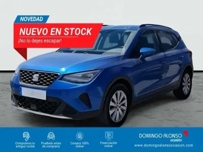 Usado Seat Arona Style 110 CV (80 kW) 2023 Azul SUV