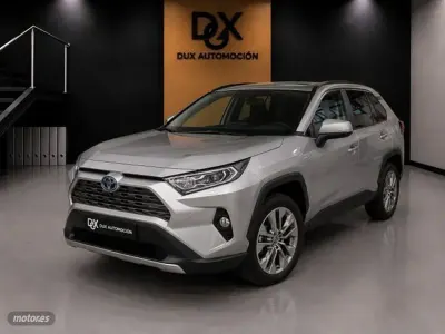 Usado Toyota RAV4 Hybrid Luxury 221 CV (162 kW) 2021 Granate SUV