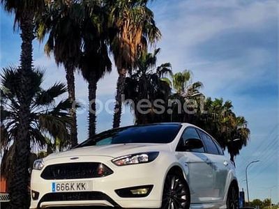 Blanco Usado 2017 Ford Focus ST-Line Berlina | 10.000 € (Precio justo)